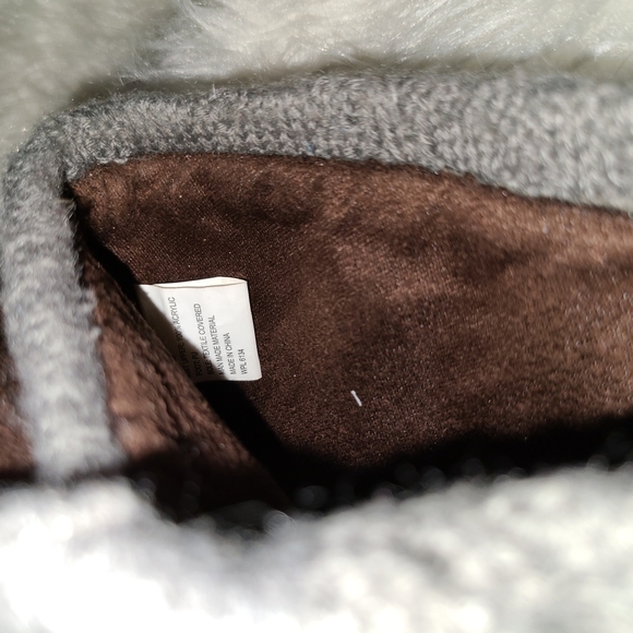 Muk Luks Size 10 Tan Faux Leather Gray Knit Upper - Picture 10 of 11